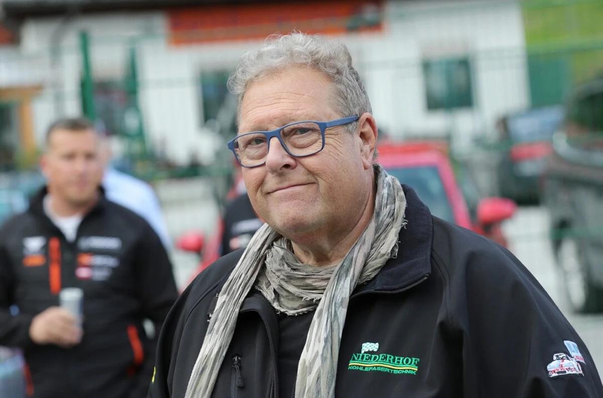 Manfred Niederhof in seiner Werkstatt in Tutzing